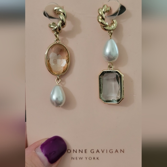 MIGNONNE GAVIGAN post earrings. New on card. RV $145 - Picture 4 of 4